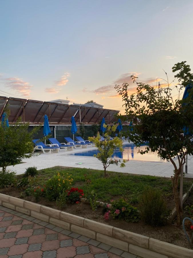 Villa Leona Palushaj دونجي ستوج المظهر الخارجي الصورة